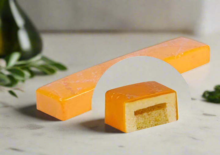 Bar Mendrin and Yuzu Log Cake